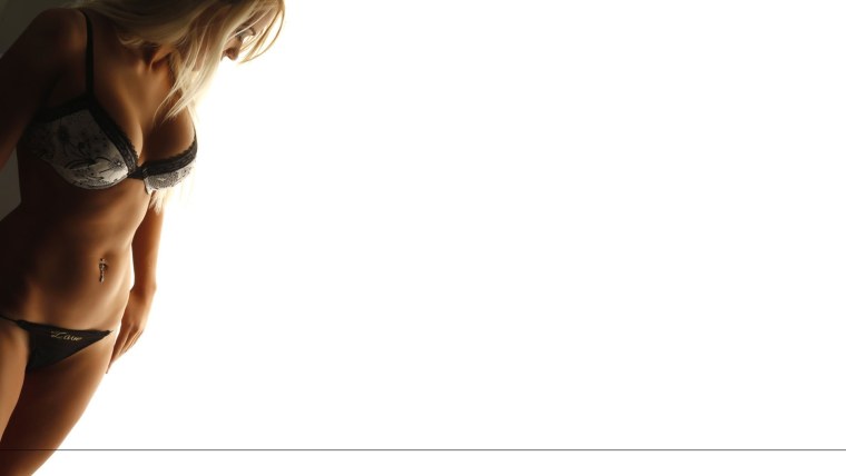 Обои девушки вертикальные 4к