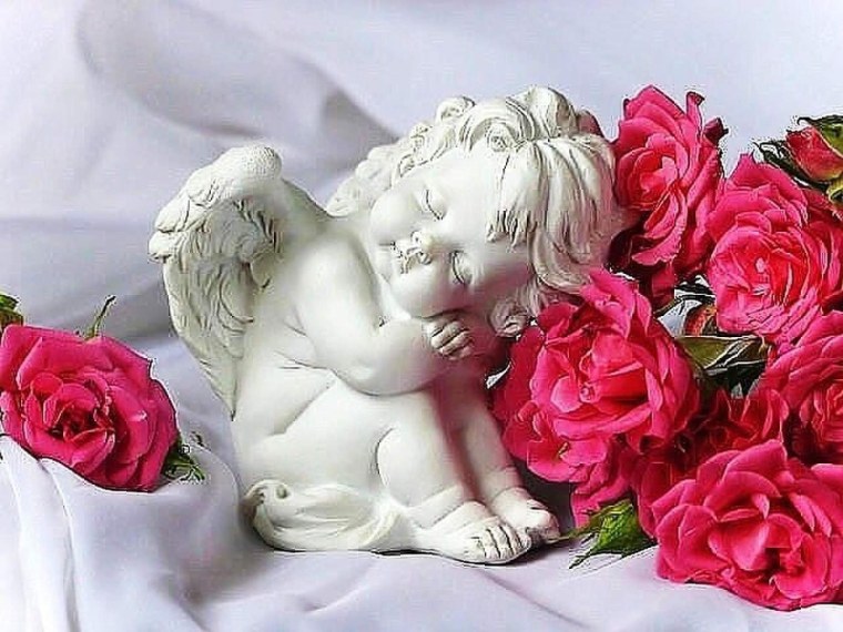 Пусть ангел хранит тебя и твою семью