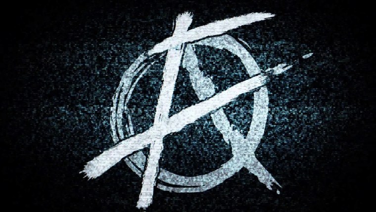 Знак анархии на черном фоне