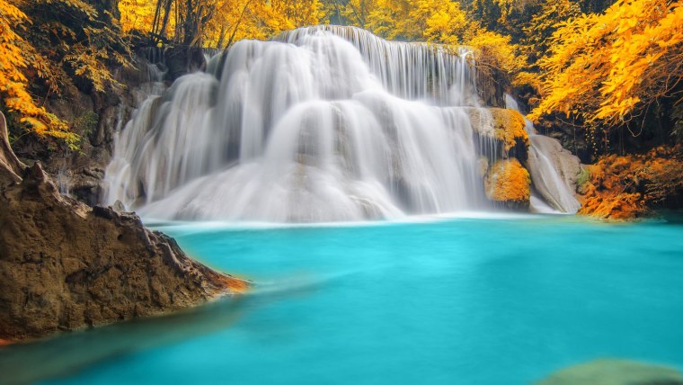 Пейзаж водопад