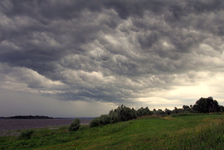 Вечер перед грозой