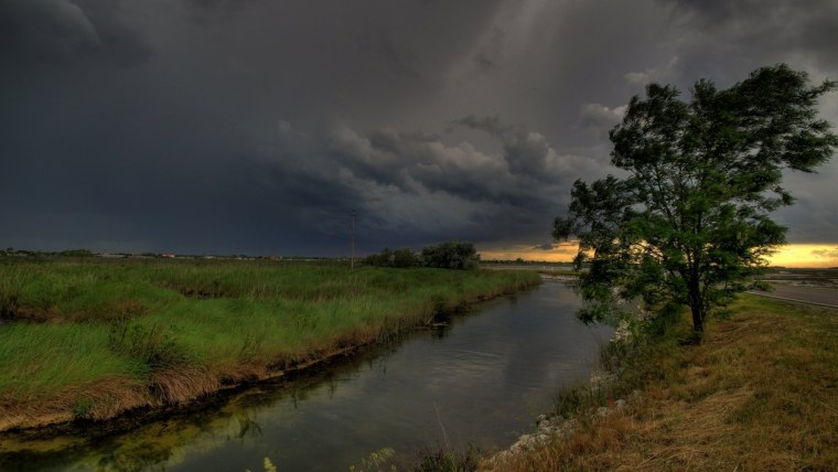 Река в поле