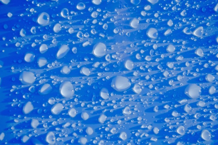 Синий фон с каплями воды