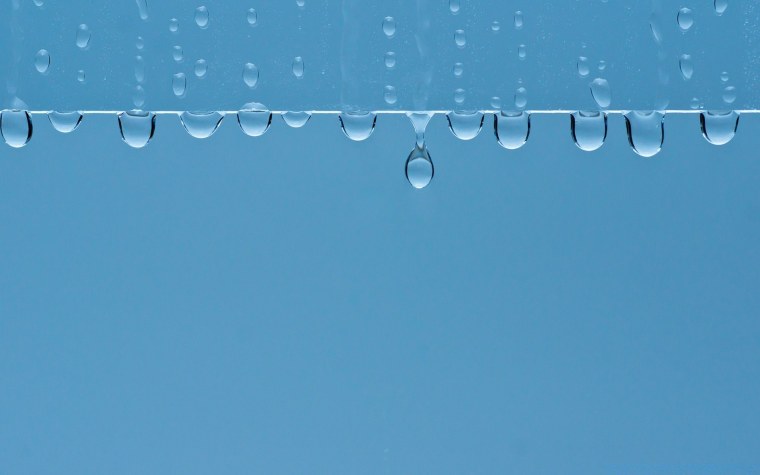 Обои с каплями воды