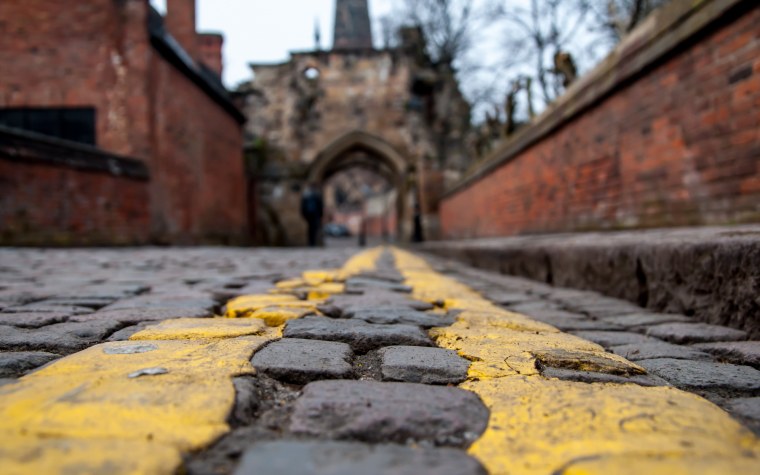 Грязная улица макро фото