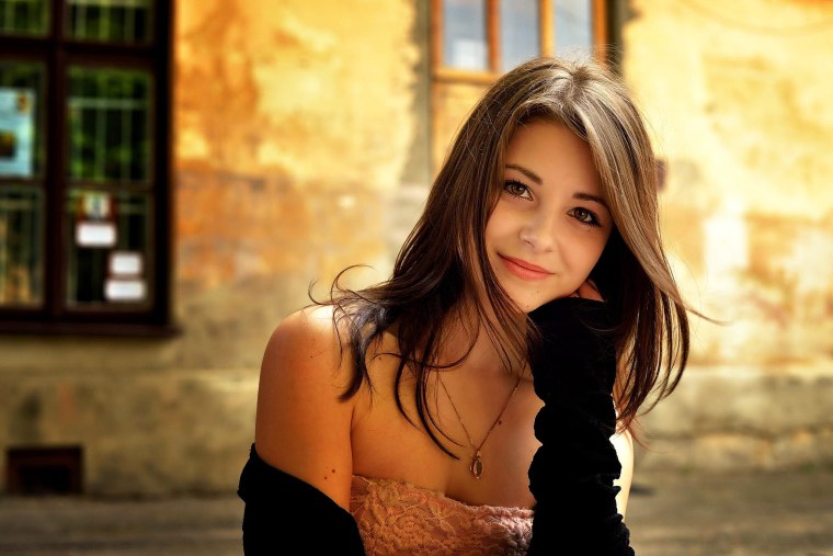 Модель Dana kareglazaya