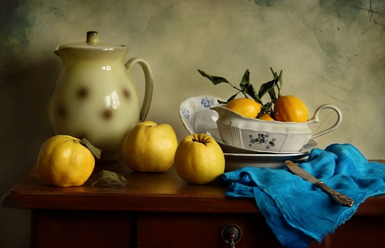 Натюрморт с айвой Елена Чаусова