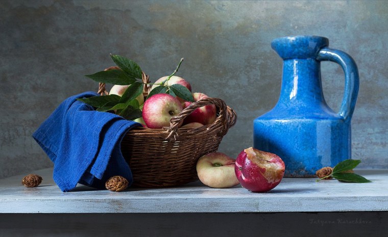 Ольга Базанова кувшин с фруктами