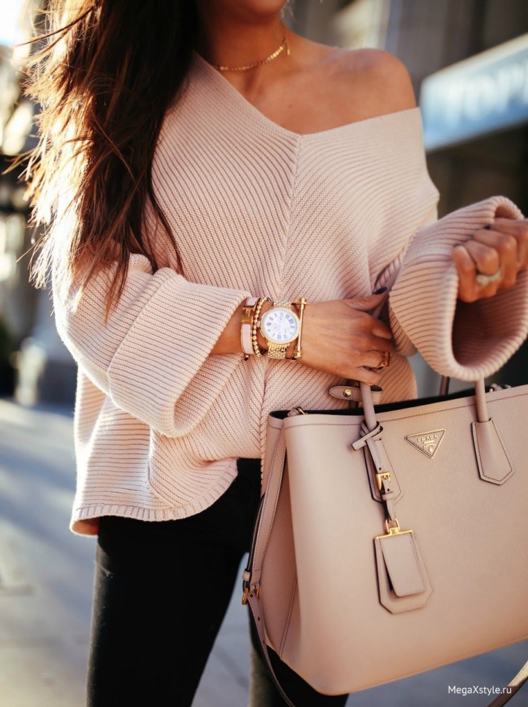 Стильная девушка