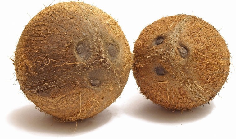 Кокос с дырками