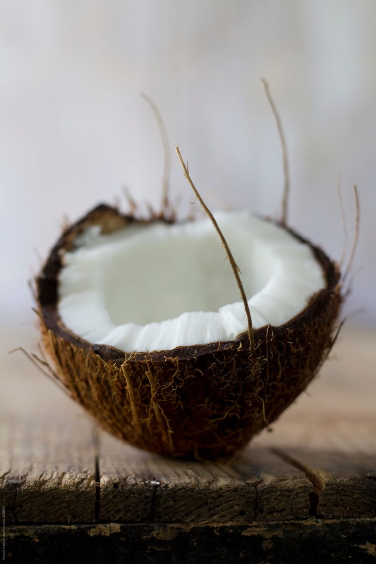 Кокос в океане