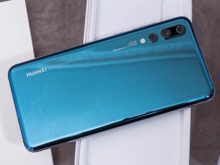 Хуавей мейт 20