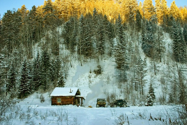 Зимовье в тайге Сибирь