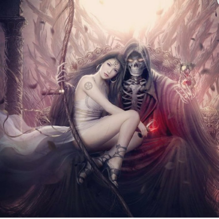 Девушка в объятиях дьявола