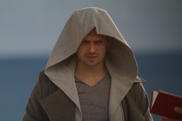 Пол Беттани Легион