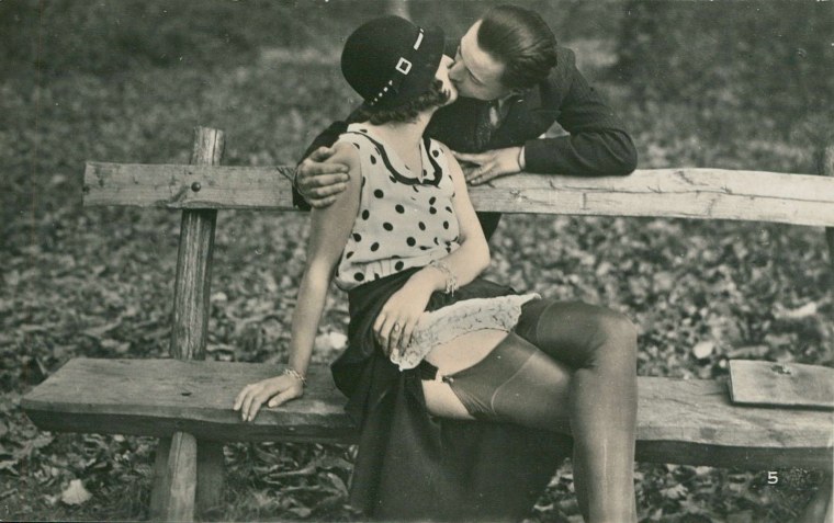 Женские ноги ретро