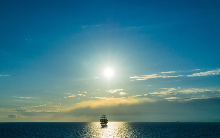 Море Горизонт вдали