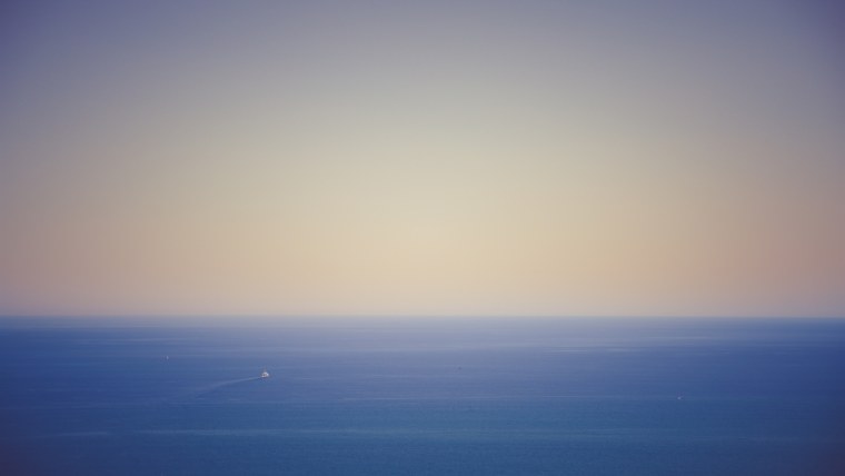 Безоблачное небо