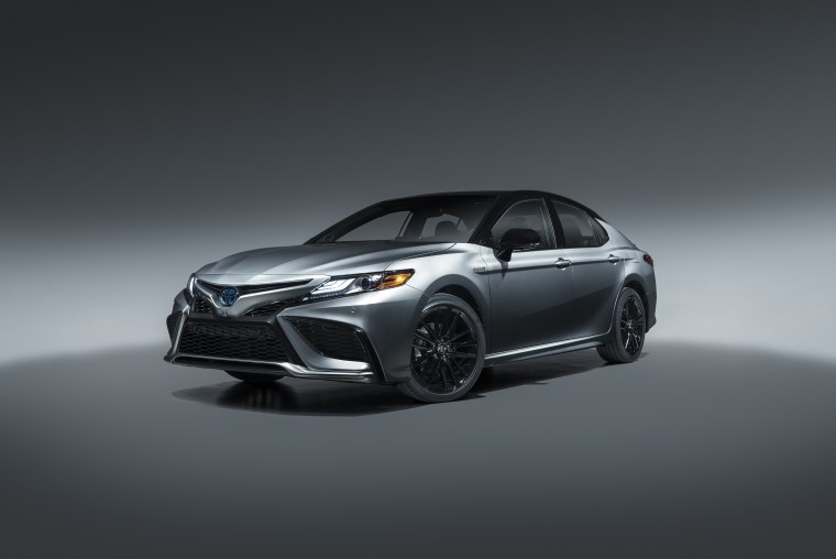 Toyota Camry 2021