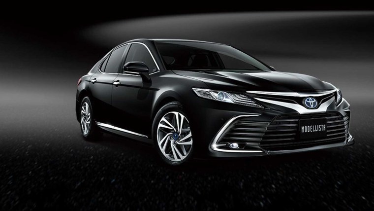 Toyota Camry 2021