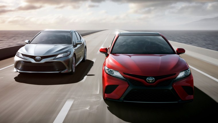 Новая Тойота Камри 2022