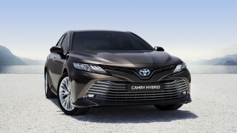 Toyota Camry 2019