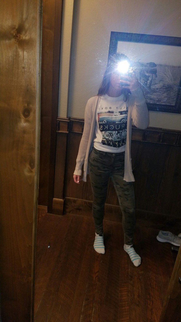 Девочка в зеркале без лица