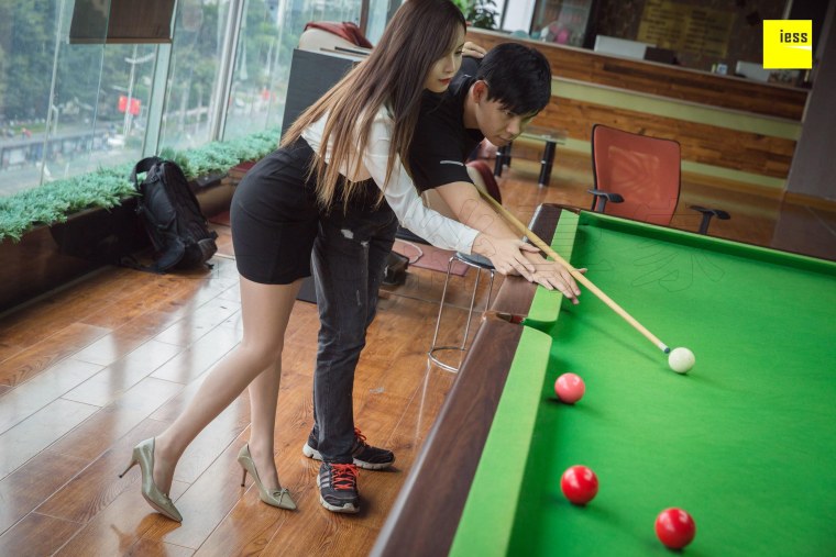 Голый корейский бильярд