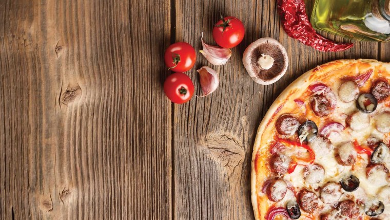 Блюда на столе вид сверху