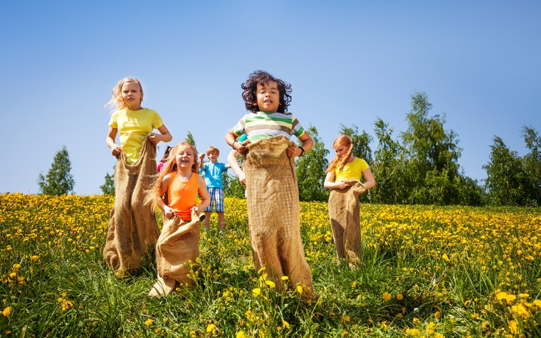 Игрушки для игр на свежем воздухе