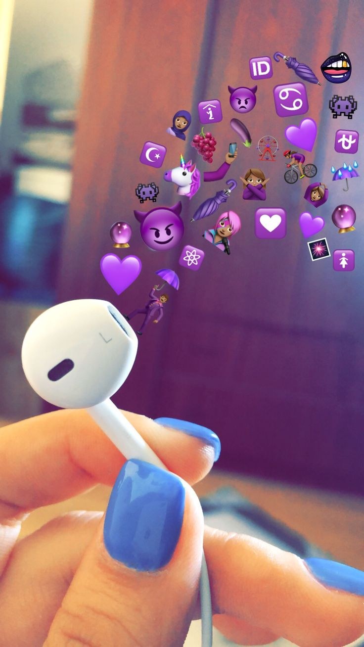 Эмодзи на черном фоне