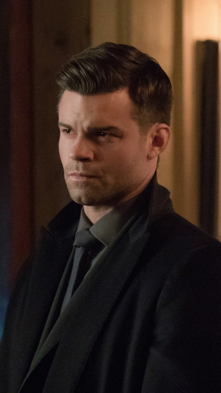 Дэниел Гиллис дневники вампира