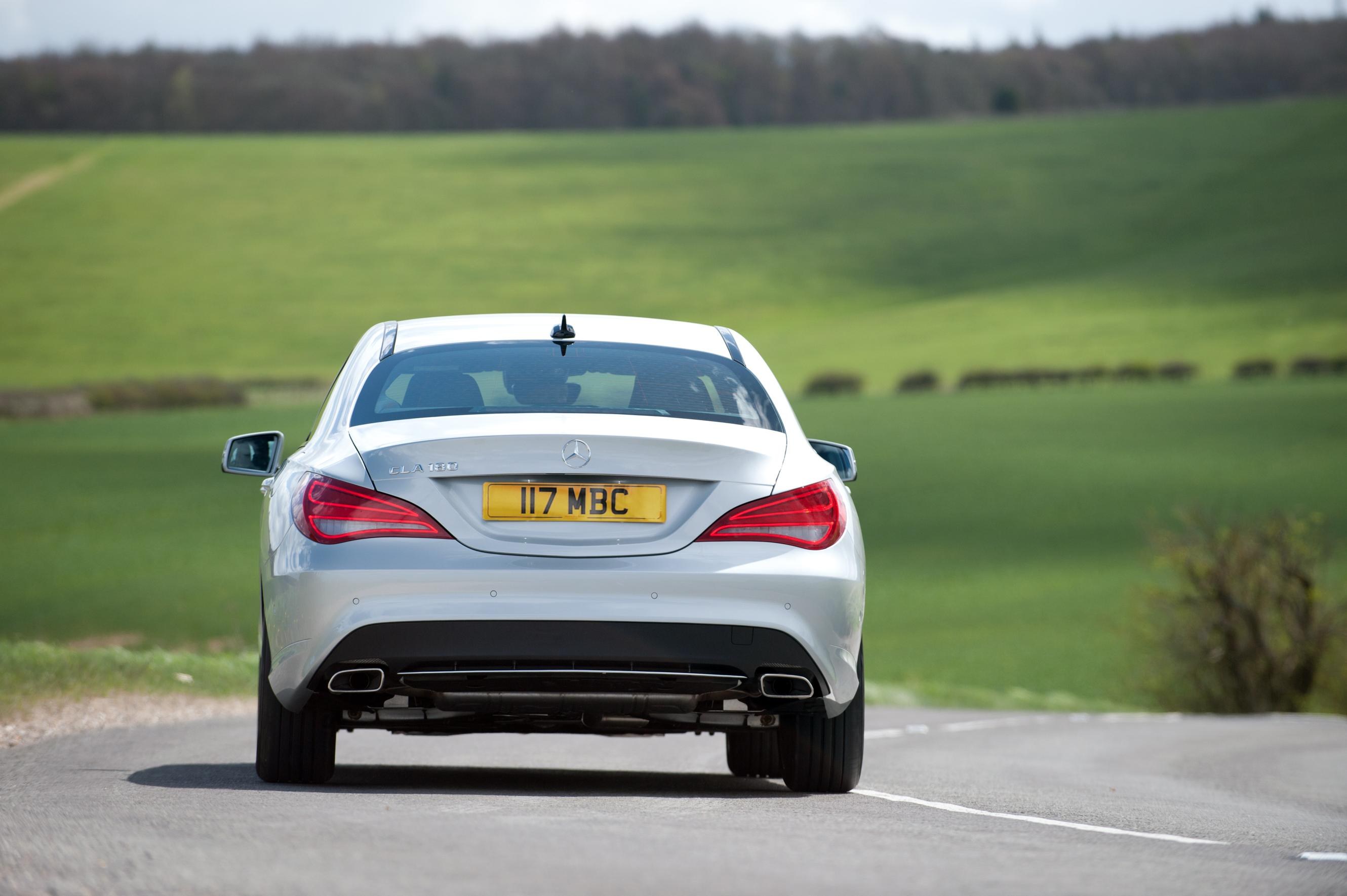 Мерседес задний вид. Mercedes CLA сзади. Мерседес CLA сзади. Mercedes Benz CLA сзади. Мерседес-Бенц СLА-Сlаss сзади.