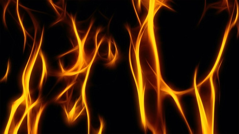 Огонь на черном фоне