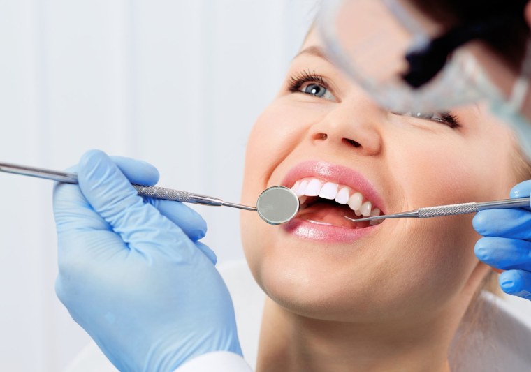 Invisalign логотип