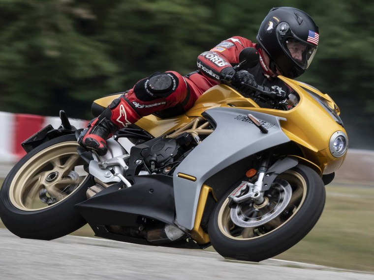 Мотоцикл с большим баком