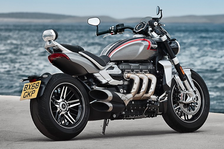 Мотоцикл Triumph Rocket 3