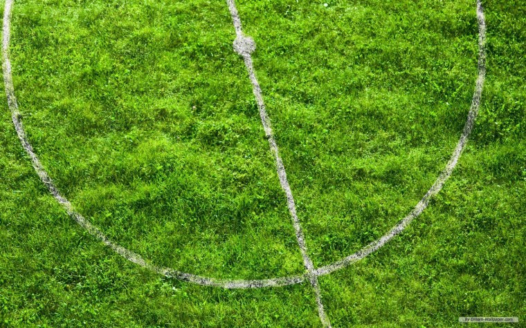 Футбольное поле