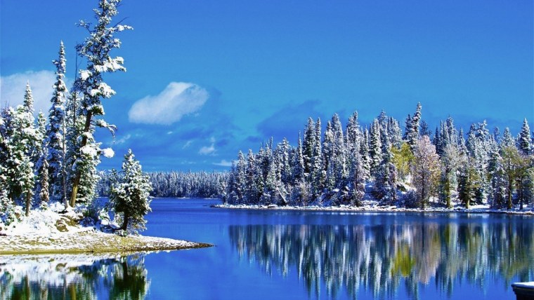 Зимнее озеро