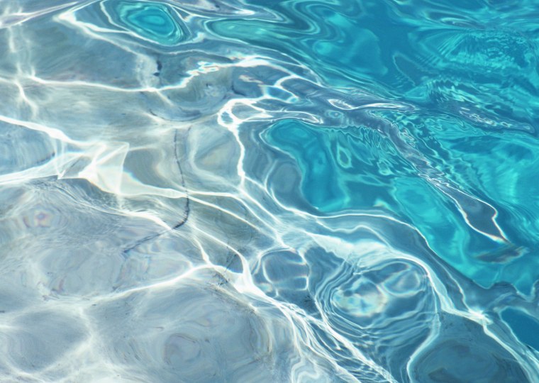 Прозрачная вода