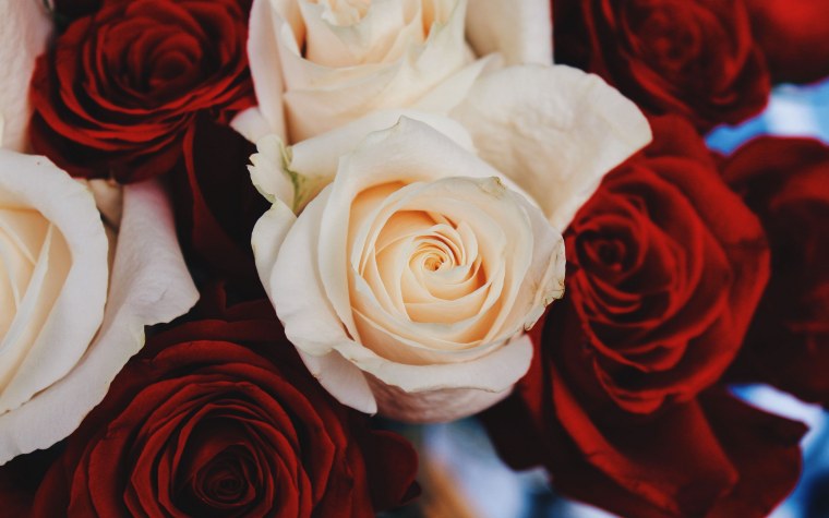 Летний букет цветов для девушки