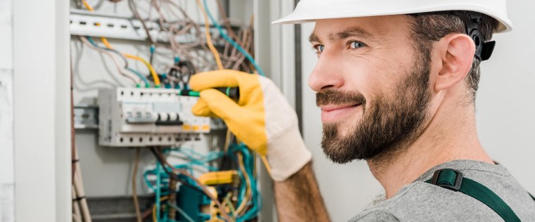 Профессия электромонтажник