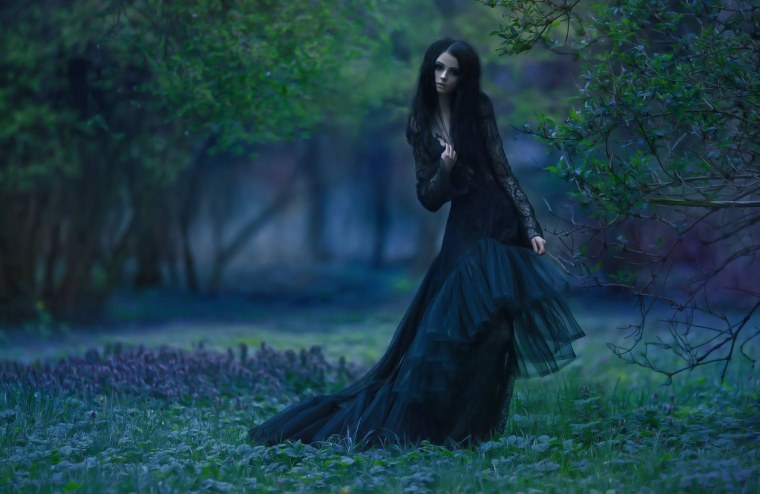 Agnieszka Lorek в черном