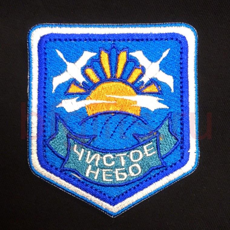 Голубое небо фон