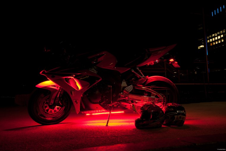 Ямаха р1 неон