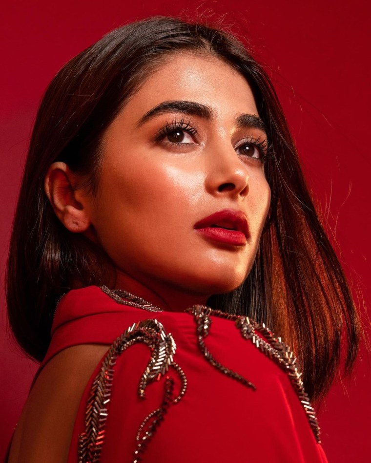 Пуджа Хегде Максим