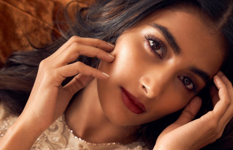 Pooja Hegde Biografiyasi