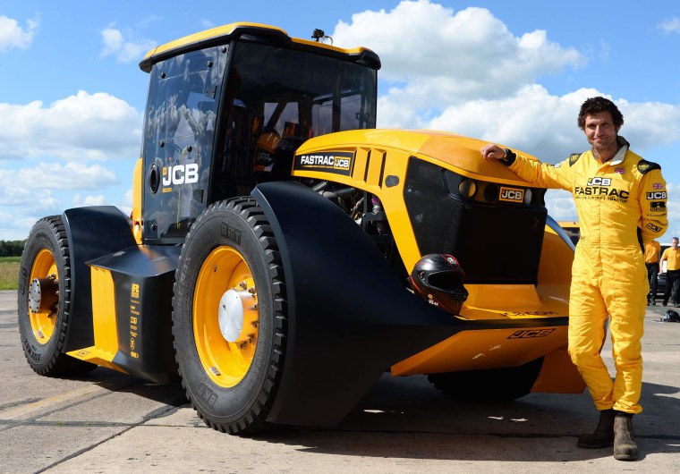 JCB Fastrac рекорд скорости