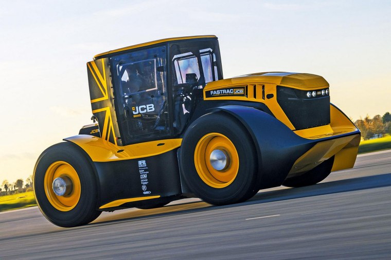 JCB Fastrac самый быстрый трактор в мире