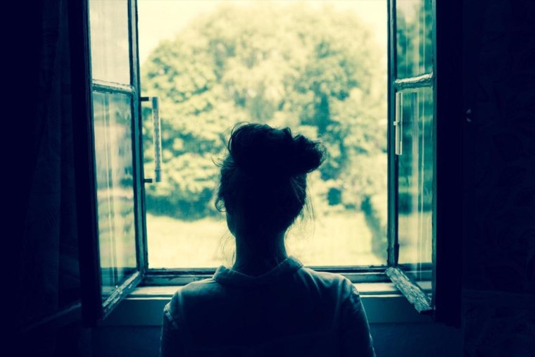 Парень на берегу моря